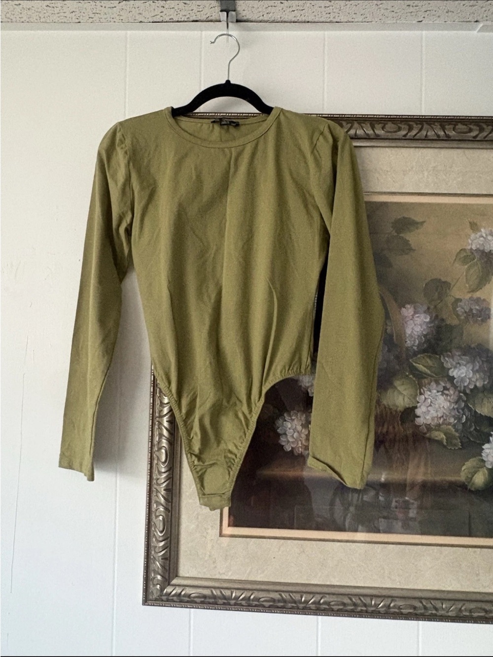 PrettyLittleThing Olive Long Sleeve Crew Neck Bodysuit